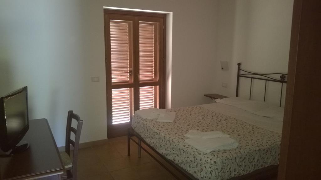 Agriturismo Monte Dell'Olmo Тревиньяно-Романо Номер фото